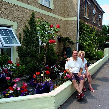 The Guest House Abergavenny Bagian luar foto