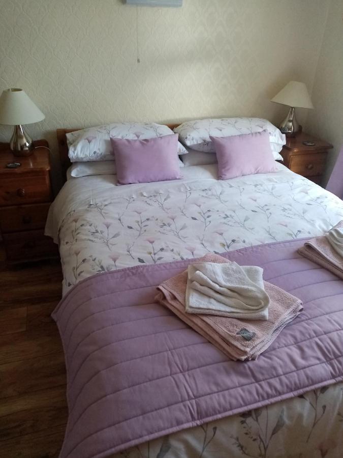 The Guest House Abergavenny Bagian luar foto